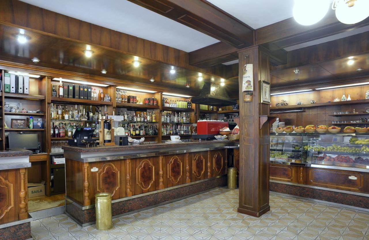 Hotel Da Bruno Rocchetta Ligure Exterior photo