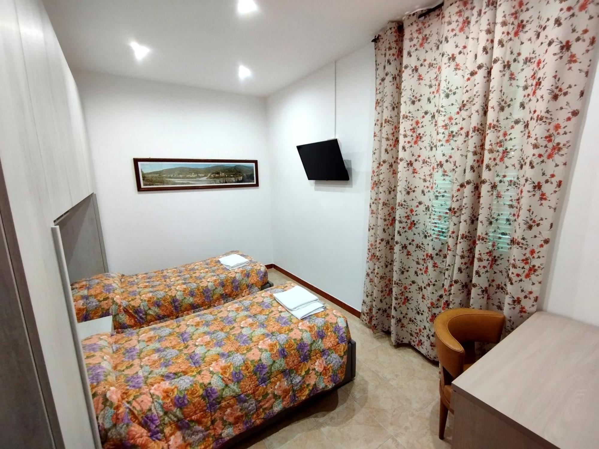 Hotel Da Bruno Rocchetta Ligure Exterior photo